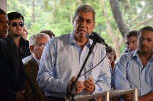 Estado investiga at&eacute; policial por fazer terrorismo em rede social