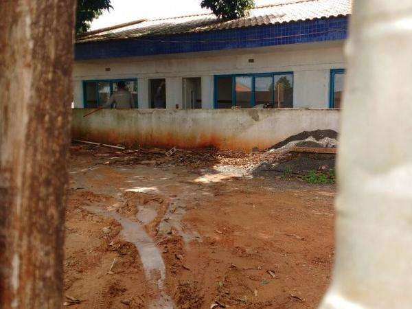 Com obras paradas h&aacute; cinco anos, prefeitura n&atilde;o tem como operar Ceinf&#039;s