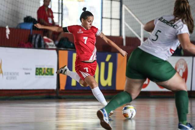 Futsal feminino abre participa&ccedil;&atilde;o de MS em torneio universit&aacute;rio no Paran&aacute;
