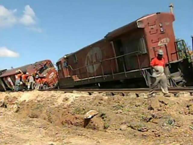  Trem que saiu de Tr&ecirc;s Lagoas descarrila e bloqueia ferrovia em SP