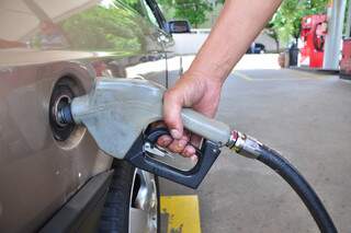 Conforme última pesquisa do Procon, variação nos preços de combustíveis mostra que não existe cartel. (Foto: João Garrigó) 