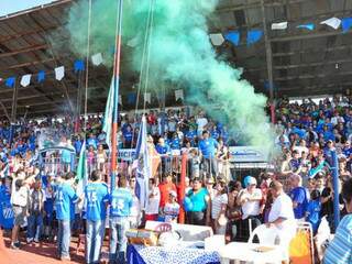 Aquidauanenses prometem lotar estádio para empurrar time da casa na busca pelo título inédito. (Foto: Aquidauananews)