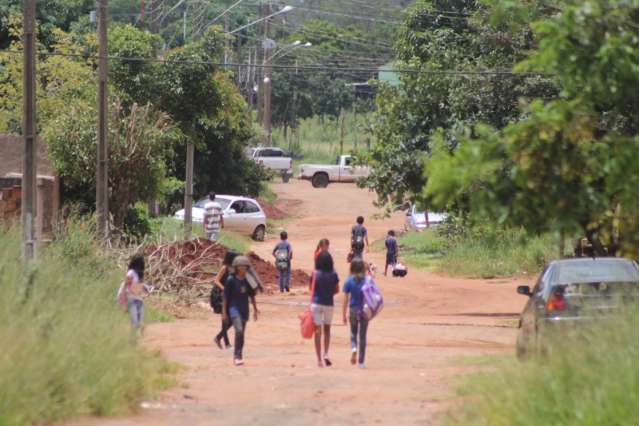 Fora do per&iacute;metro: &aacute;rea urbana cresce sob suspeita, mas exclui 800 fam&iacute;lias