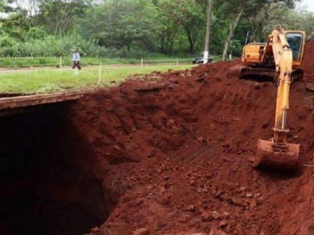 Governo autoriza obra de R$ 871 mil para recuperar Avenida interditada