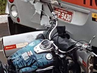 Velocímetro da motocicleta Honda Shadow 750 cilindradas travou em 115 km/h (Foto: Willian Leite)
