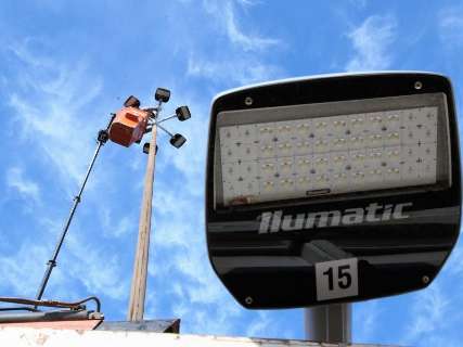 Prefeitura compra 18 mil lâmpadas para ter metade da cidade com LED até 2020