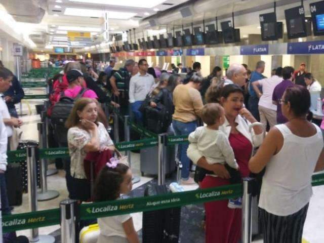 Tempo chuvoso faz Aeroporto da Capital operar por instrumentos