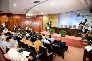 Congresso foi realizado nesta quarta-feira (5), em Campo Grande e discutiu o setor de florestas, no Estado. 