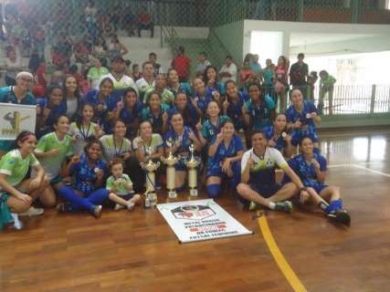 Meninas da Funlec dominam finais da Copa Pelezinho de futsal