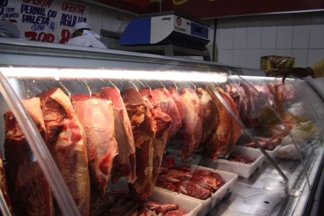 Arroba do boi gordo acumula alta de 24,7% e fecha em R$ 113,77