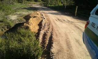 Estrada construída irregularmente pelo proprietário rural. (Foto: Divulgação/PMA)