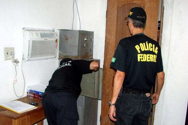 Opera&ccedil;&atilde;o Cristal da PF contra o tr&aacute;fico cumpre mandados e faz pris&otilde;es em MS 