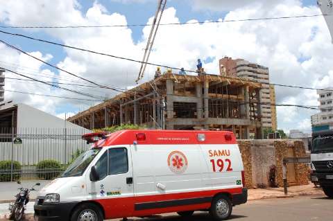 Trabalhador sofre acidente em construção e mobiliza Bombeiros