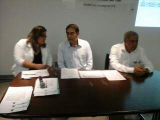 Prefeito Alcides Bernal participa de reunião com entidades sociais na Esplanada Ferroviária. (Foto:Leonardo Rocha)