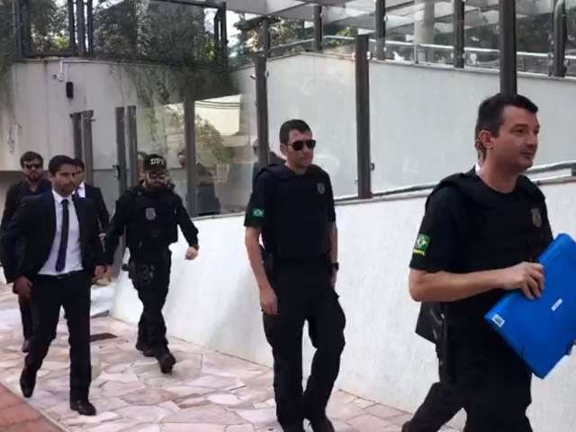 PF e promotor tamb&eacute;m estiveram na casa de filho do governador