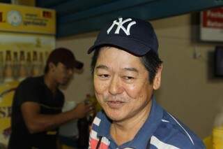 Kiyoharu Umeki é o dono do ponto que faz sucesso entre os famosos na capital. (Foto: Cleber Gellio)