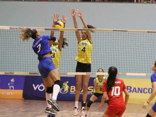 Sele&ccedil;&atilde;o feminina de v&ocirc;lei de MS disputa semifinal de Campeonato Brasileiro
