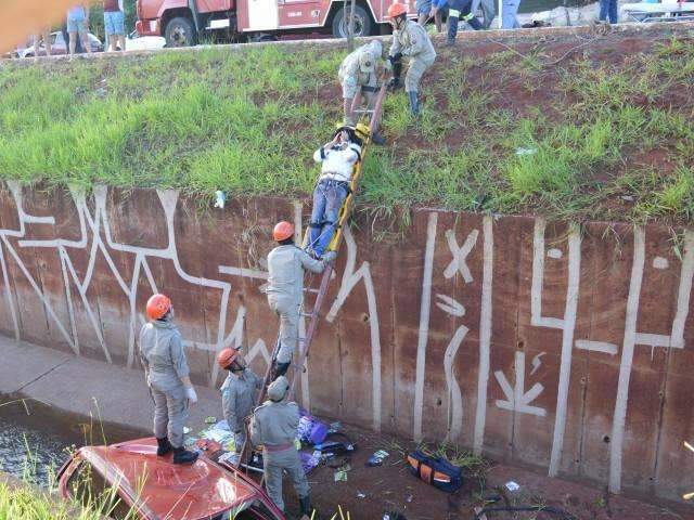 L&iacute;der do PMDB jovem em MS caiu em c&oacute;rrego ao tentar desviar de moto
