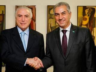 Presidente e governador se cumprimentaram após o almoço (Foto: Assessoria do Governo do Estado/Divulgação)