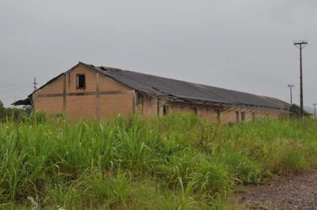 Prefeitura interdita e suspende a&ccedil;&otilde;es da ALL em Corumb&aacute;