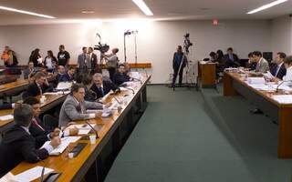 Reunião da Comissão Mista de Orçamento do Congresso aprovou relatórios setoriais.