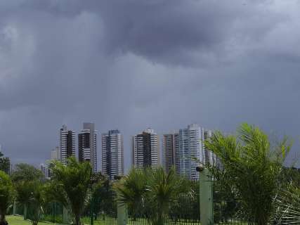 Inmet emite alerta de tempestade para 91% dos municípios de MS