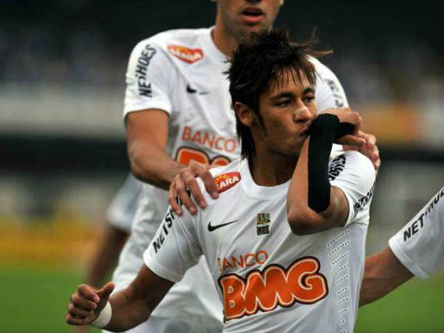  Santos e Fluminense entram em campo nesta quinta pela Libertadores