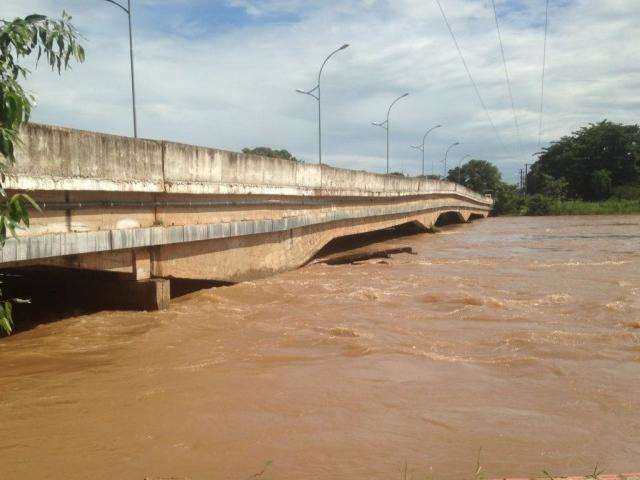 Chuvas na regi&atilde;o norte fazem n&iacute;vel do Rio Taquari subir 82 cent&iacute;metros