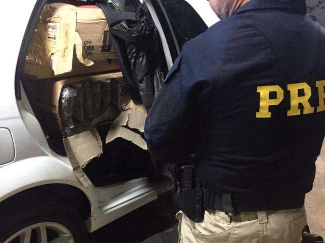 PRF prende motorista e batedor com meia tonelada de maconha na fronteira