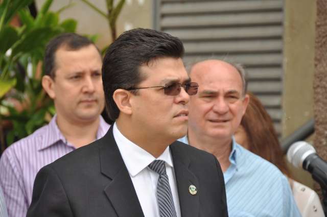Olarte participa de formatura de guardas municipais para atuar no tr&acirc;nsito