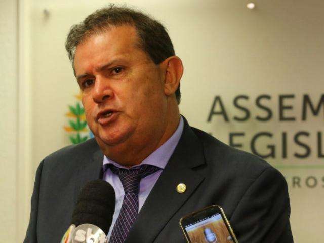 &quot;Est&aacute; chateado&quot;, diz deputado que visitou Andr&eacute; Puccinelli ap&oacute;s pris&atilde;o