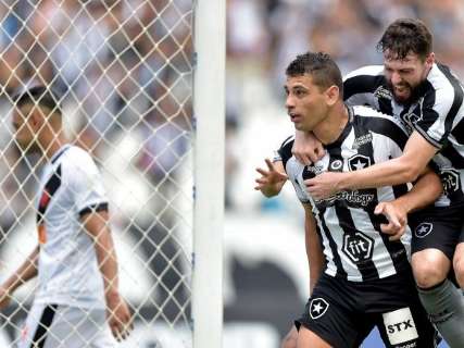 “Lei do ex” é aplicada e Botafogo vence clássico com o Vasco no Nilton Santos