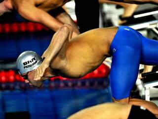 Thiago conquistou o primeiro ouro do Brasil durante prova dos 400m nado medley. (Foto: Ivan Pacheco/Terra)