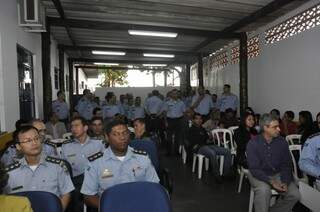 Autoridades reunidas durante cerimônia de celebração dos 28 anos da PRE. (Foto: Marcelo Calazans)