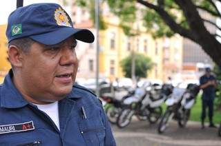 Expectativa do sargento Amaury Braga é abordar ainda hoje 150 veículos. (Foto: Alcides Neto)