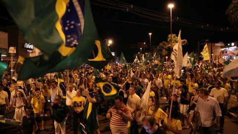 Protestos contra nomeação de Lula na Casa Civil seguem em 15 estados