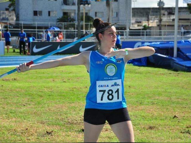 Atleta de MS fica a um metro de melhor marca, mas sobe no p&oacute;dio do Brasileiro