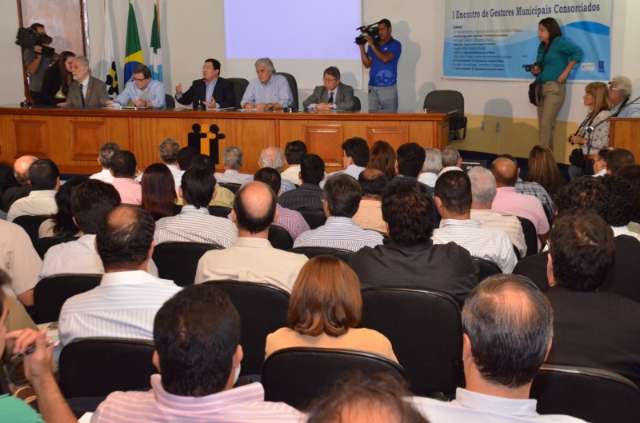 Cons&oacute;rcio reduz em 37,5% custo de Plano de Saneamento B&aacute;sico em MS