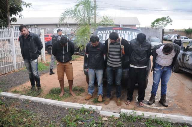 Liga&ccedil;&atilde;o an&ocirc;nima leva 7 &agrave; pris&atilde;o, com mais de uma tonelada de maconha