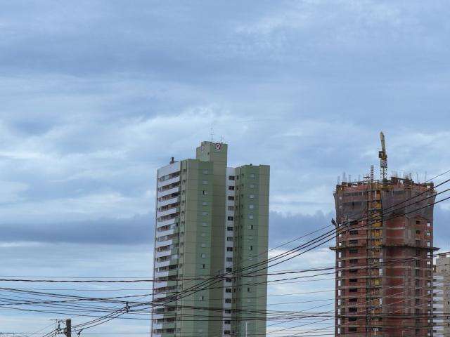 Sexta-feira amanhece com c&eacute;u nublado e previs&atilde;o &eacute; de chuva em MS