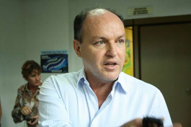 Mochi deixa para PMDB municipal definir futuro de Siufi