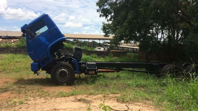 Suspeito de adulterar ve&iacute;culos oferece propina a delegado e acaba preso