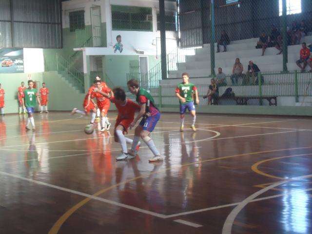 Copa Futsal tem goleada e empate que definiram finalistas para o pr&oacute;ximo domingo