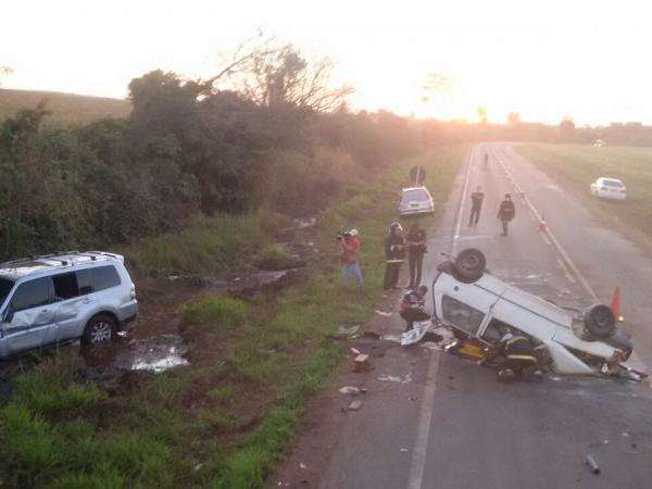 Buraco provoca colis&atilde;o entre Pajero e Uno na MS-157 e dois morrem