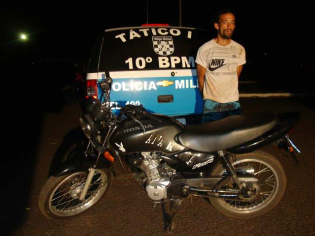  PM recupera moto roubada e prende homem no M&aacute;rio Covas