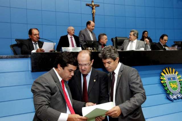 Deputados aprovam divulga&ccedil;&atilde;o de velocidade da internet em faturas