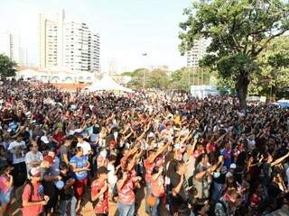 Concentração da Marcha para Jesus na Praça do Rádio Clube (Foto: Paulo Francis)