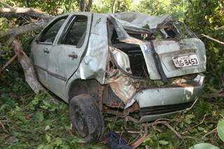  Jovem morre ap&oacute;s ve&iacute;culo capotar na BR-163 entre Coxim e Sonora