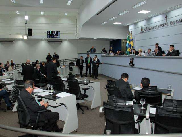 Projeto que obriga empresas a ajustarem fia&ccedil;&atilde;o passa por vota&ccedil;&atilde;o