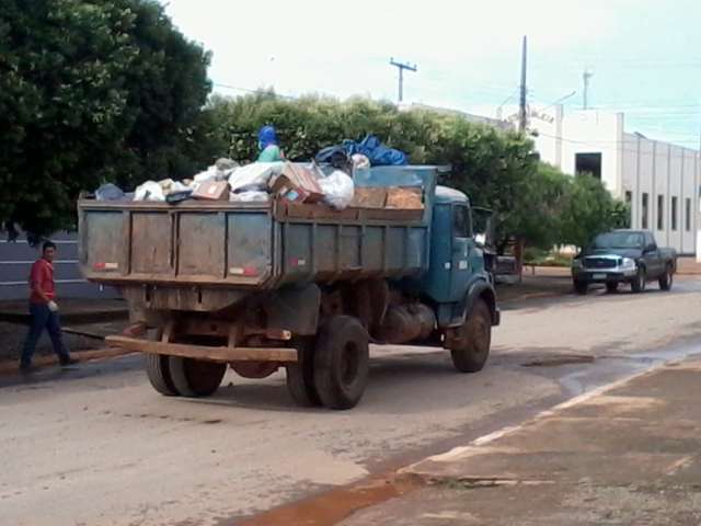 Leitor denuncia trabalho irregular de garis de Bodoquena; prefeitura esclarece